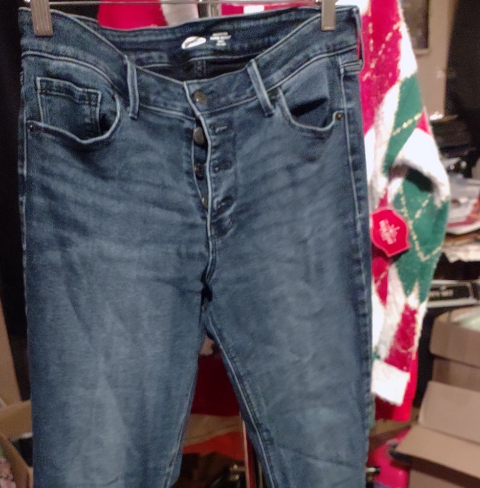 Woman's Old Navy Rockstar Super Skinny ankle Mid-Rise jeans size 10‎